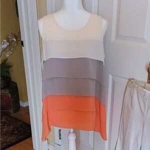 ALFANI TIERED TOP IN SUMMER SHADES